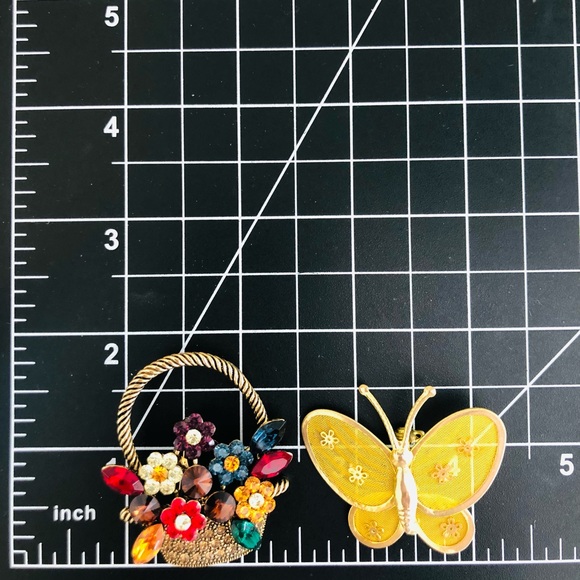 Beautiful Vintage Flower & Butterfly Brooch lot - Picture 8 of 9